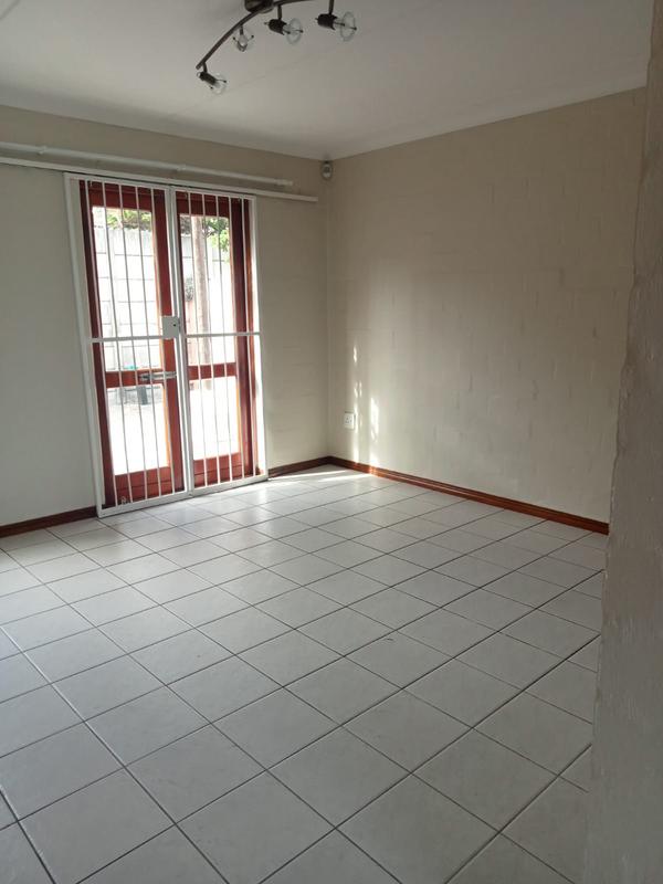 To Let 2 Bedroom Property for Rent in Parklands Western Cape